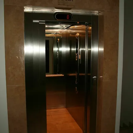 Adler * ブダペスト