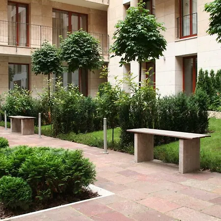Adler * Budapest